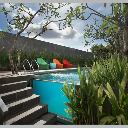 Zuri Express Jimbaran Hotel