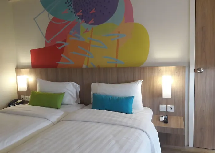 Zuri Express Hotel 3*