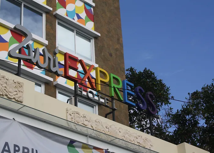 Zuri Express Hotel 3*