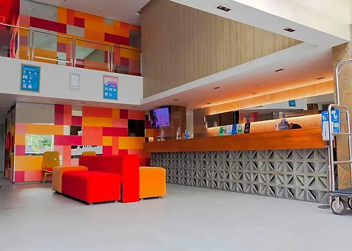 Zuri Express Hotel 3*