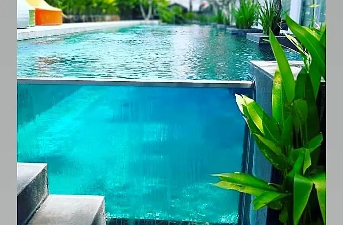 Hotel Zuri Express