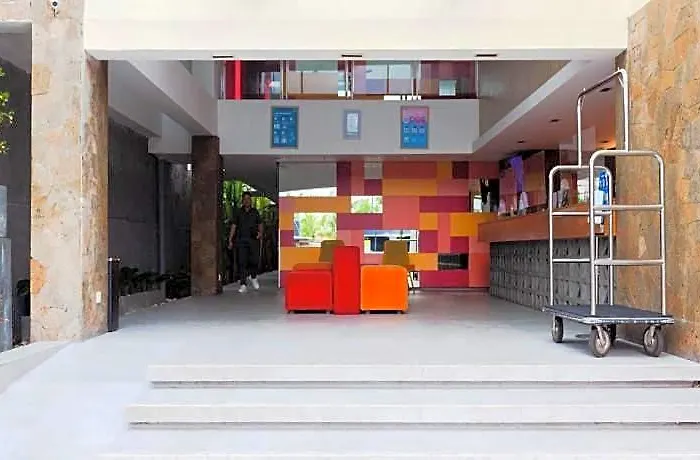 Zuri Express Hotel