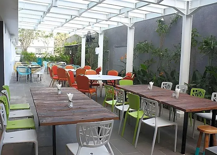 Zuri Express Hotel