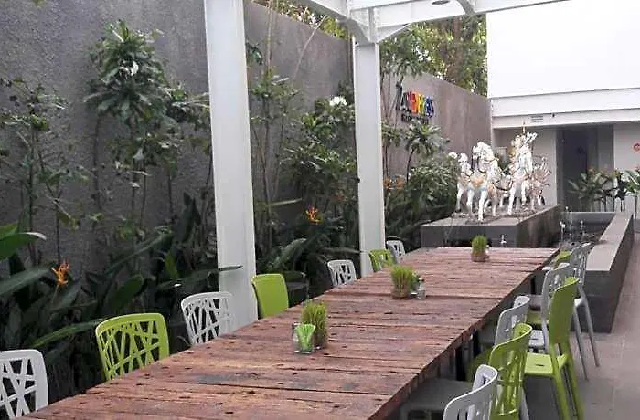 Hotel Zuri Express Jimbaran
