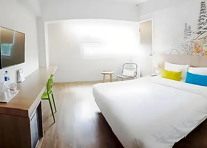 Zuri Express Hotel